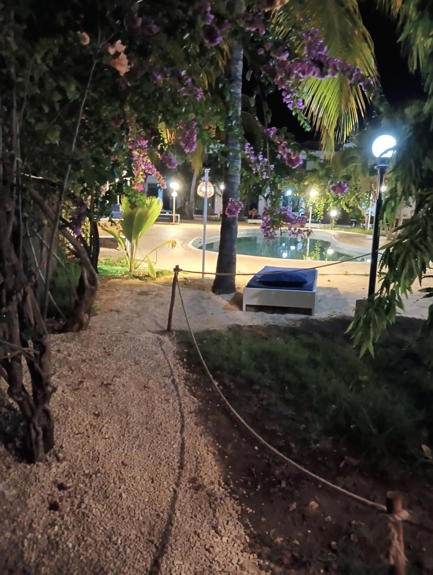 Exotica Sense Aparthotel Flic-en-Flacq Εξωτερικό φωτογραφία
